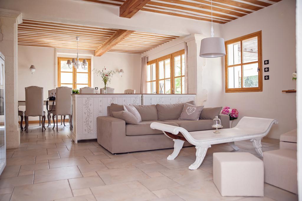 Les Champs De Provence Bed & Breakfast La Baume-de-Transit Bagian luar foto