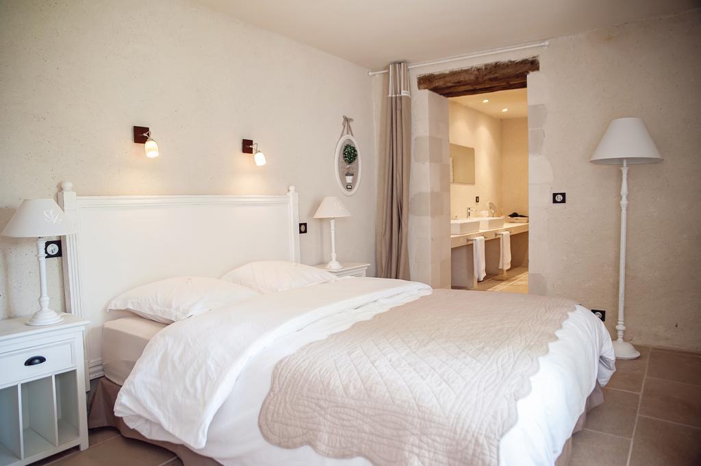 Les Champs De Provence Bed & Breakfast La Baume-de-Transit Bagian luar foto